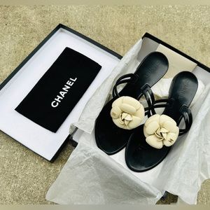 ❌SOLD❌💯AUth! CHANEL camellia flower jelly shoes